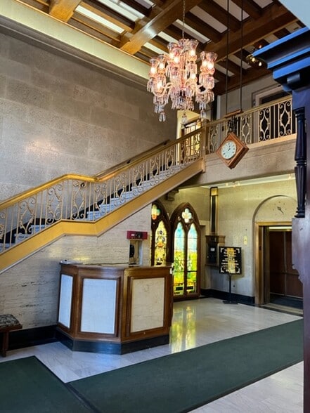 More Photos Of 636 Church St, Evanston Office Residential For Lease