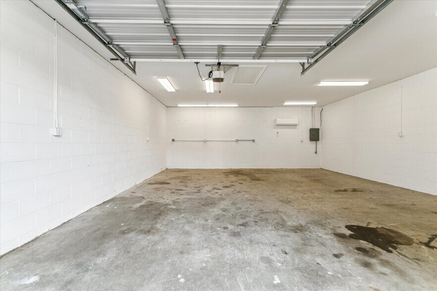 More Photos Of 110 Production Dr, Yorktown Manufacturing For Sale