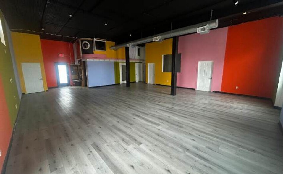 More Photos Of , Austin General Retail For Sale