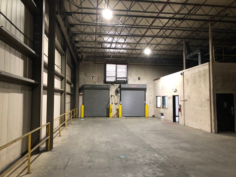 More Photos Of 6555 Fain St, North Charleston Manufacturing For Lease