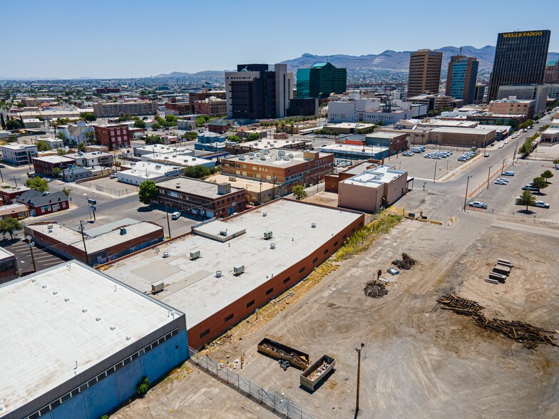 More Photos Of 220 N Saint Vrain St, El Paso Light Distribution For Sale