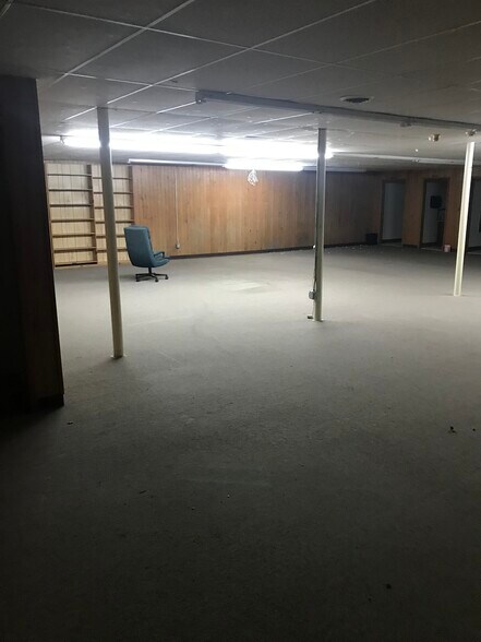 More Photos Of 216 W Chicago St, Jonesville Office For Sale