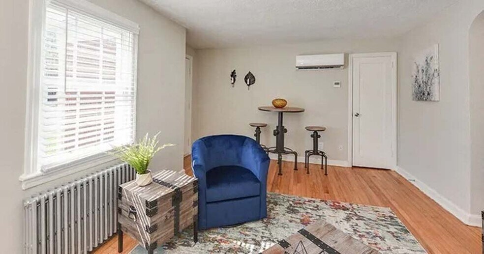 More Photos Of 9 Seminole Dr, Portsmouth Apartments For Sale