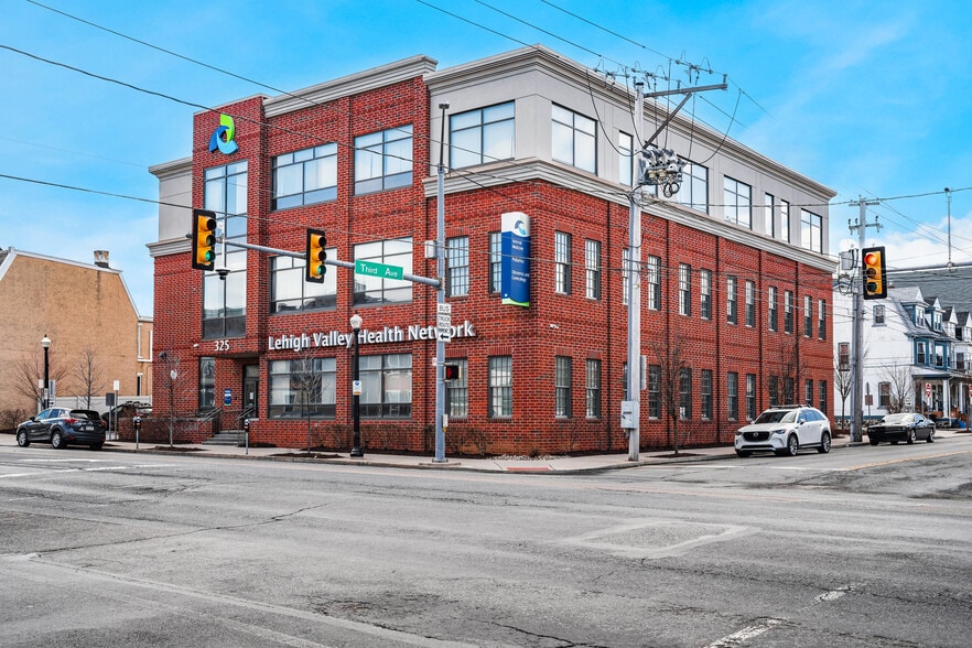 More Photos Of 325 W Broad St, Bethlehem Healthcare For Sale