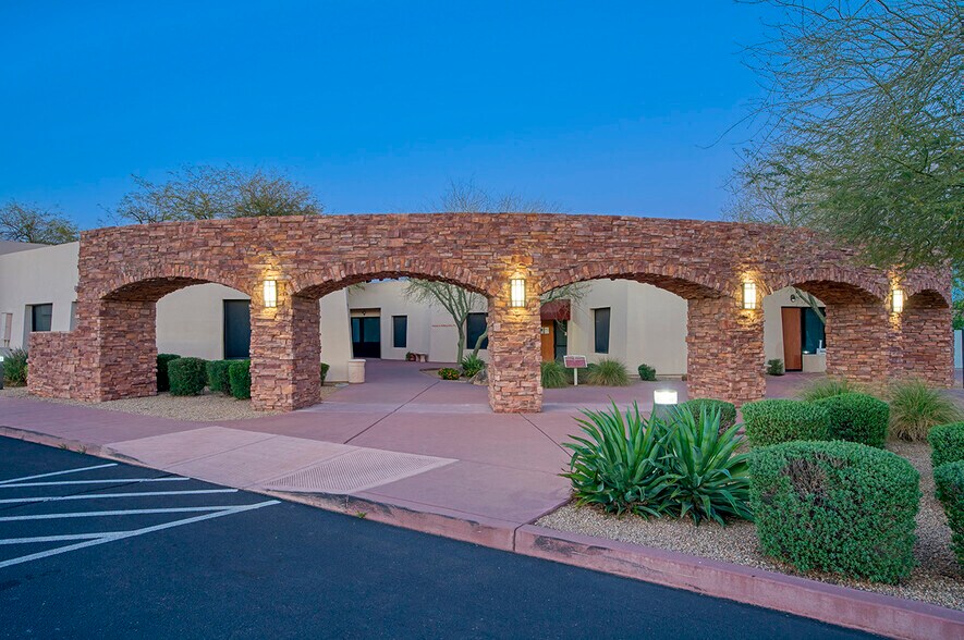 More Photos Of 6591 W Thunderbird Rd, Glendale Medical For Lease