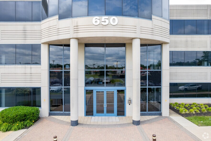 More Photos Of 650 Naamans Rd, Claymont Office For Sale