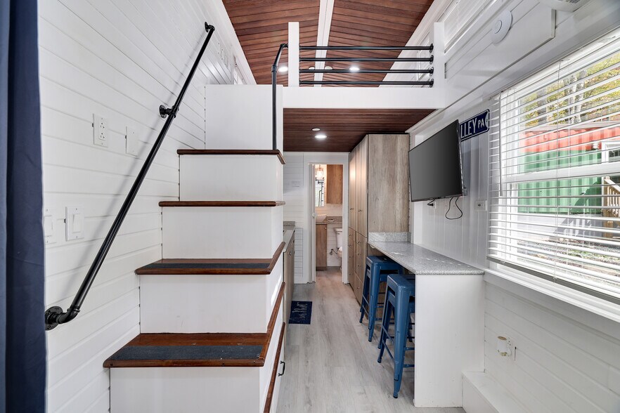 More Photos Of 2624 State Route 534, Albrightsville Hotel For Sale