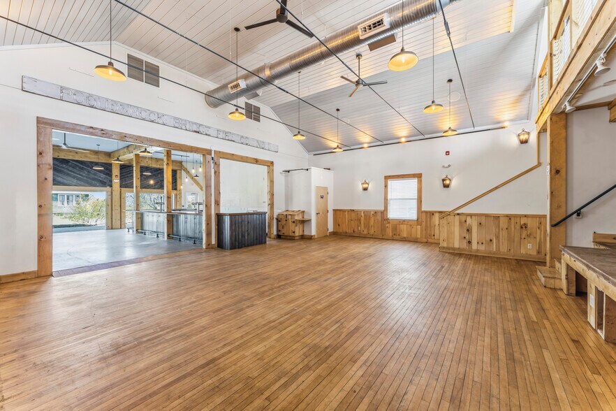 More Photos Of 13 Fort Hill Rd, Groton Storefront Retail Residential For Sale