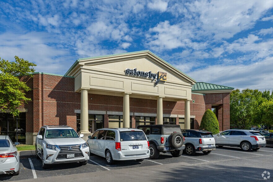 More Photos Of 615 Bakers Bridge Ave, Franklin Storefront For Lease