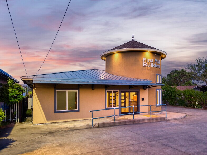 More Photos Of 2480 S Main St, Lakeport Office For Sale