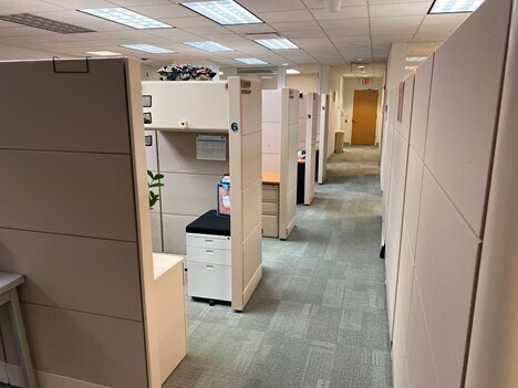 More Photos Of 633 Third Ave, New York Office For Sale