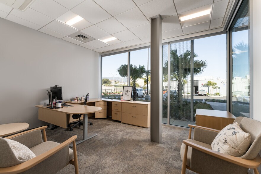 More Photos Of 130 Robin Hill Rd, Goleta Loft Creative Space For Lease