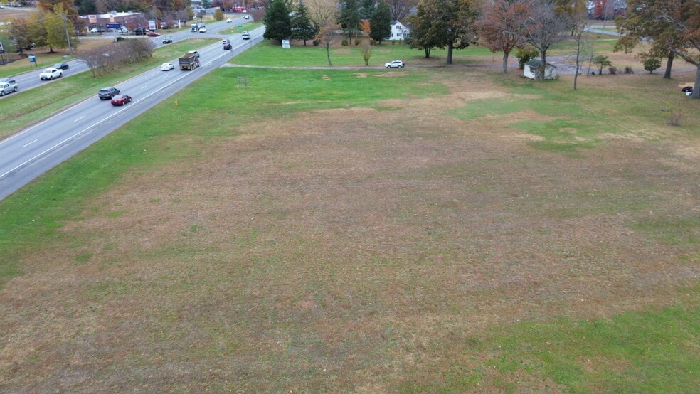 More Photos Of 30265 Three Notch Rd, Charlotte Hall Land For Lease