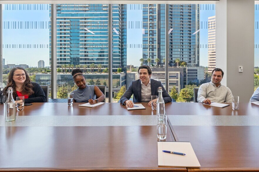 More Photos Of 1700 Post Oak Blvd, Houston Coworking Space