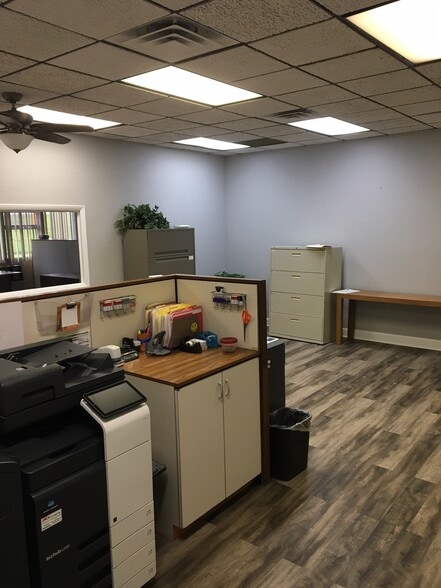 More Photos Of 711 Margaret St, Jacksonville Office For Sale