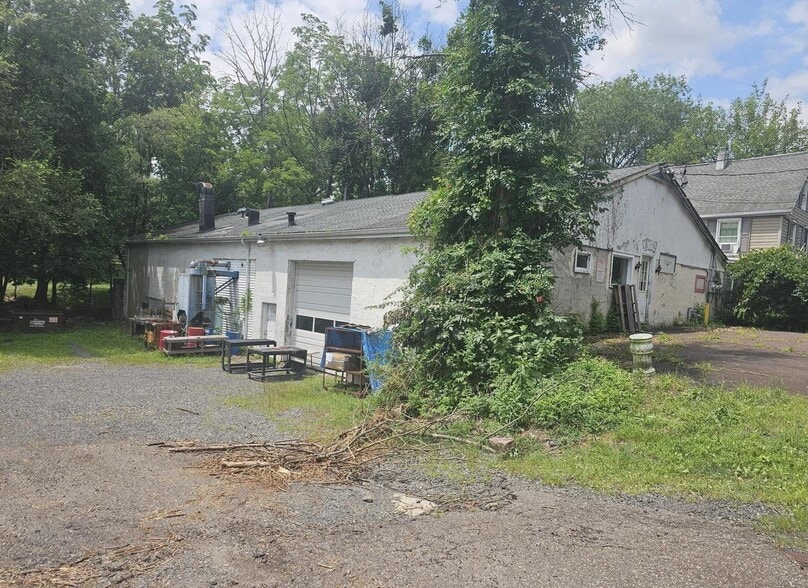 Primary Photo Of 20 Main St, Schwenksville Manufacturing For Sale