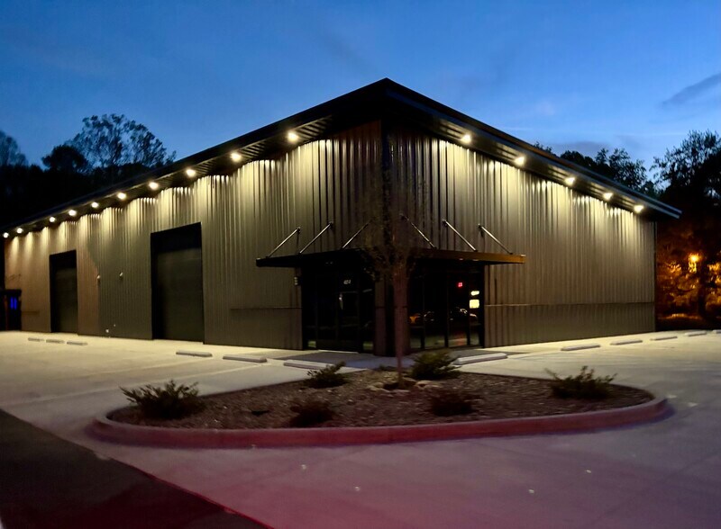 More Photos Of 407 Ross Ave, Easley Distribution For Lease