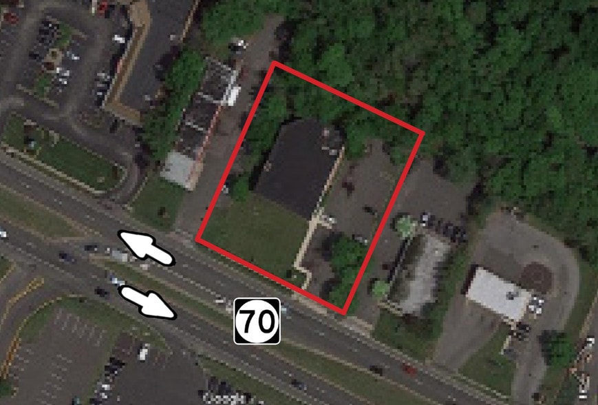 More Photos Of 2080 Marlton Pike E, Cherry Hill Freestanding For Lease