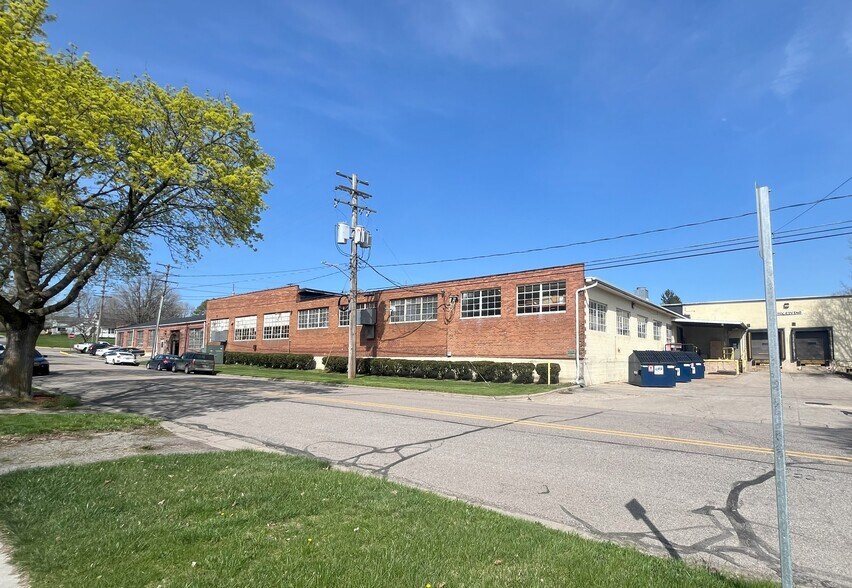Primary Photo Of 715 E Duncan St, Manchester Warehouse For Lease