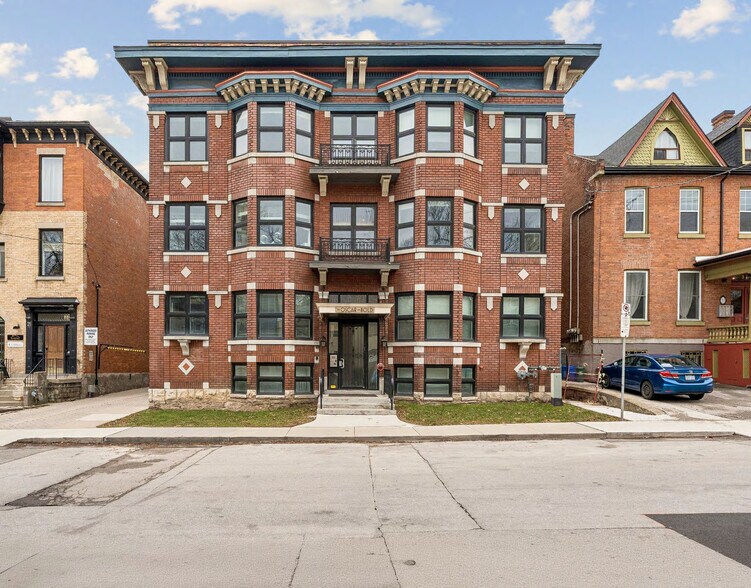 More Photos Of 27 Bold St, Hamilton Apartments For Sale