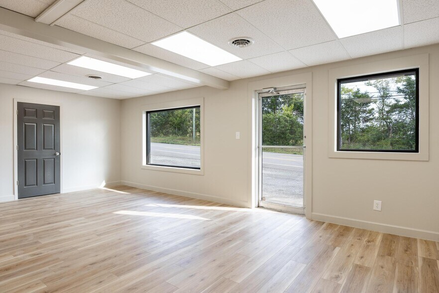 More Photos Of 175 NW Sequoia Rd, Cleveland Warehouse For Lease