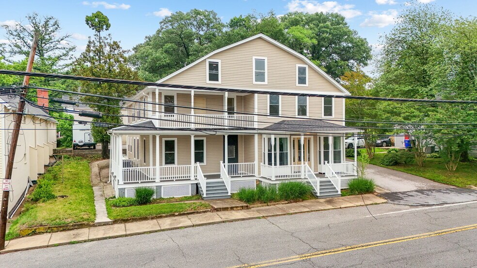 More Photos Of 8519 Chestnut Ave, Bowie Storefront For Sale