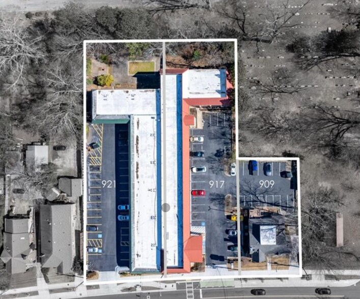 More Photos Of 917 Church St, Decatur Hotel For Sale