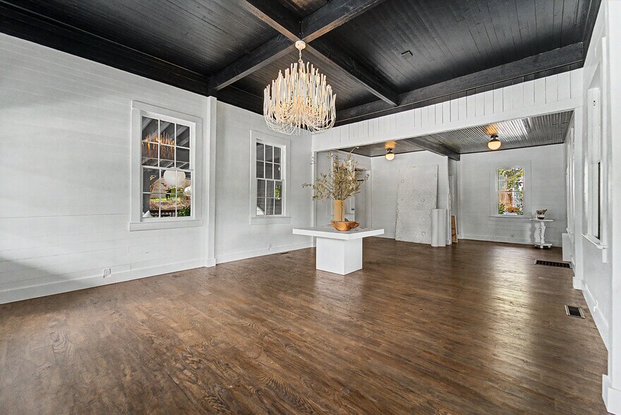 More Photos Of 31 Earl St, Clayton General Retail For Sale