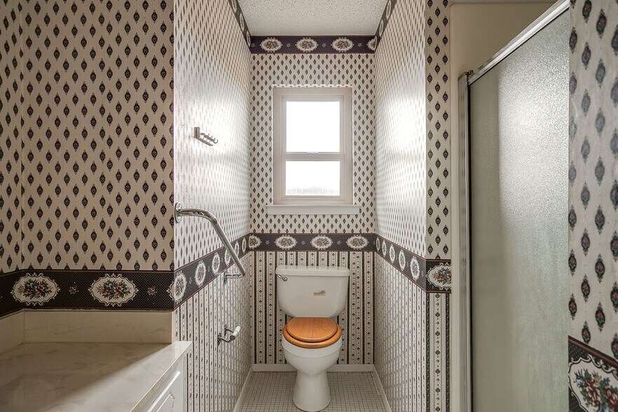 More Photos Of 938 County Road 3341, Paradise Land For Sale