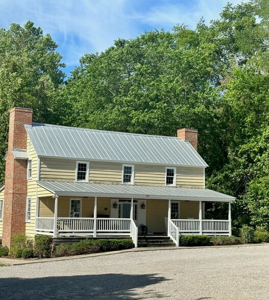 Primary Photo Of 207 W Main St, Lexington Office For Lease