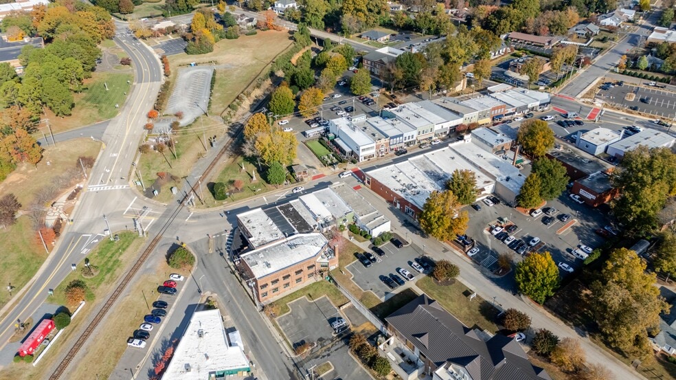 More Photos Of 100 Main St, Fort Mill Loft Creative Space For Lease