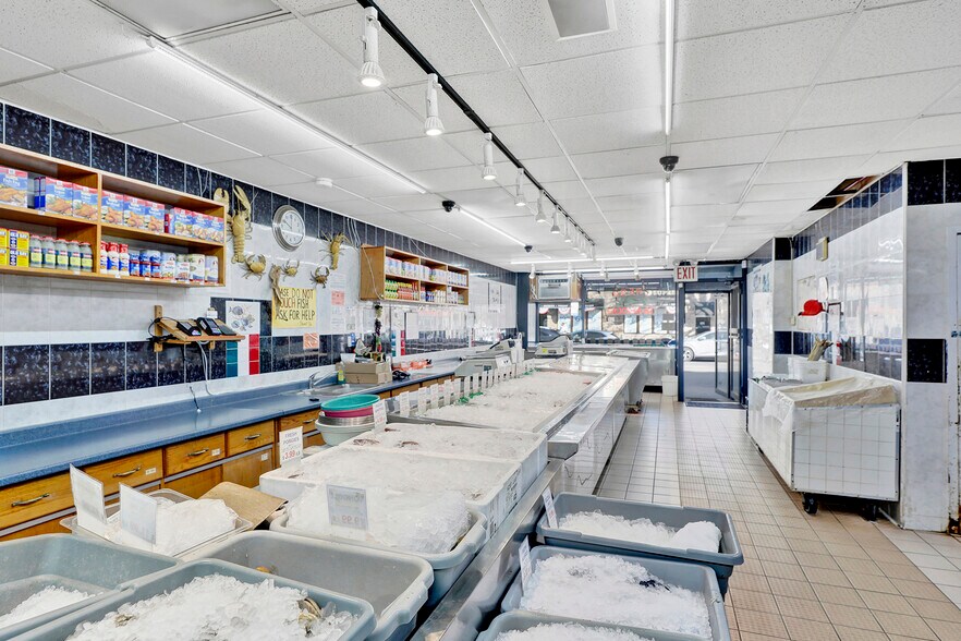 More Photos Of 184 Avenue U, Brooklyn Storefront Retail Residential For Sale