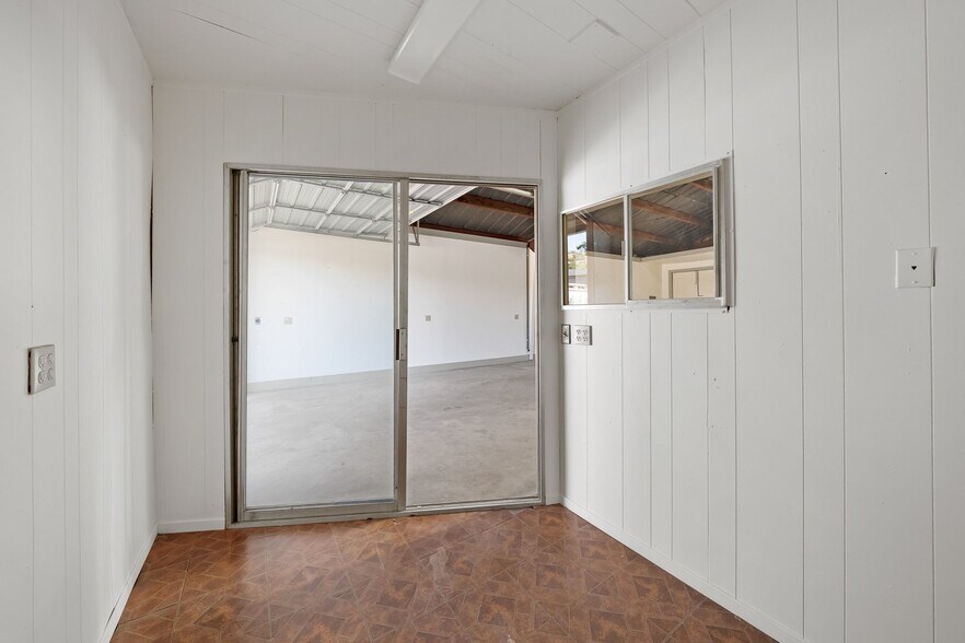 More Photos Of 3724 Oak st, Paso Robles Warehouse For Lease