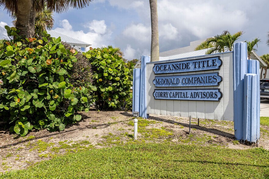 More Photos Of 3509 Ocean Dr, Vero Beach Flex For Sale