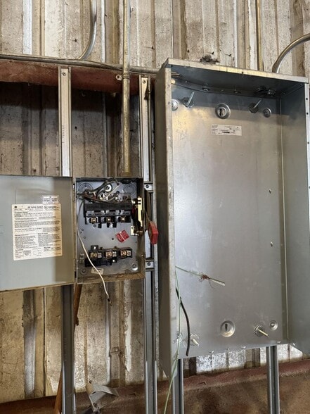 More Photos Of 4342 Michoud Blvd, New Orleans Manufacturing For Sale