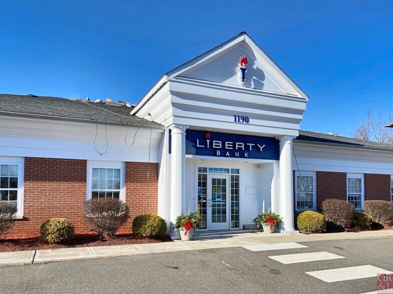 More Photos Of 1190 Silas Deane Hwy, Wethersfield Bank For Lease