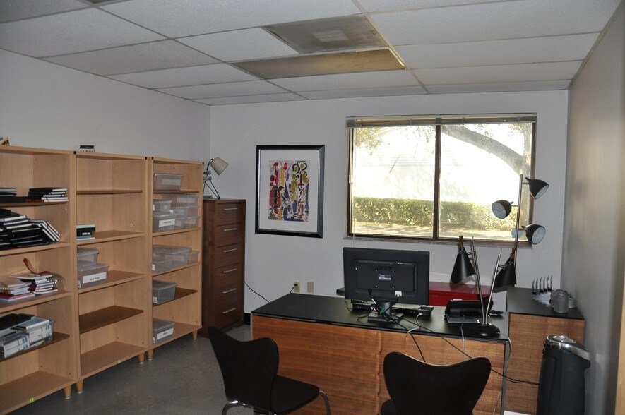More Photos Of 626 Lakeview Rd, Clearwater Medical For Lease