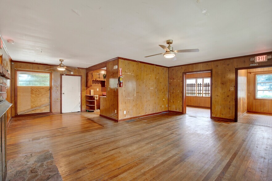More Photos Of 4710 Augusta Rd, Savannah Flex For Sale