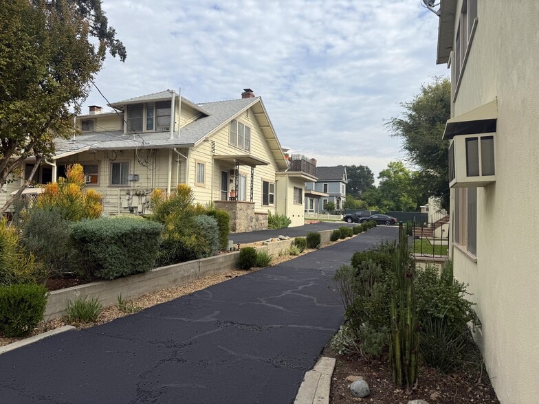 More Photos Of 147 N Myrtle Ave, Monrovia Apartments For Sale