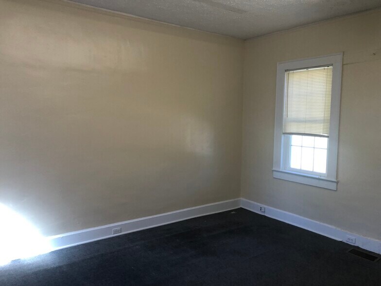 More Photos Of 414 2nd Ave, Opelika Office For Lease