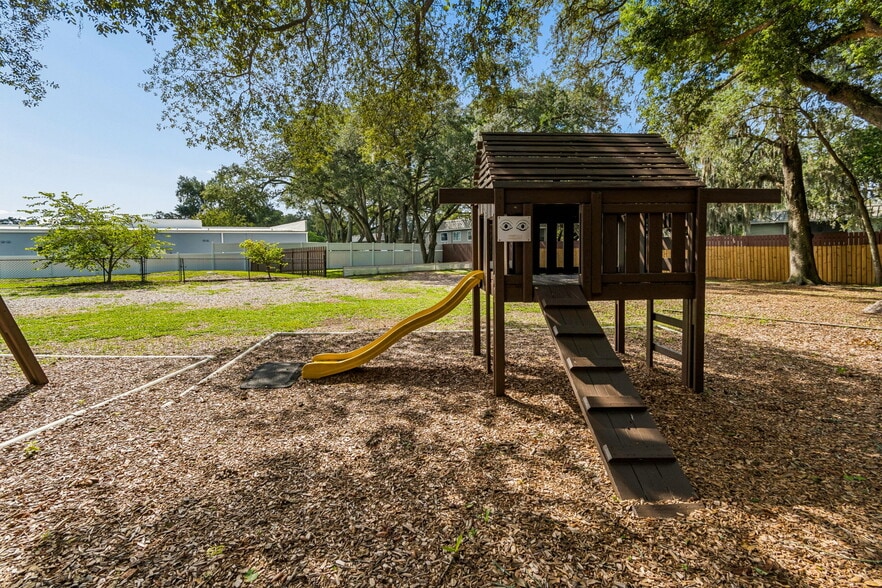 More Photos Of 4001 Skipper Rd, Tampa Schools For Sale