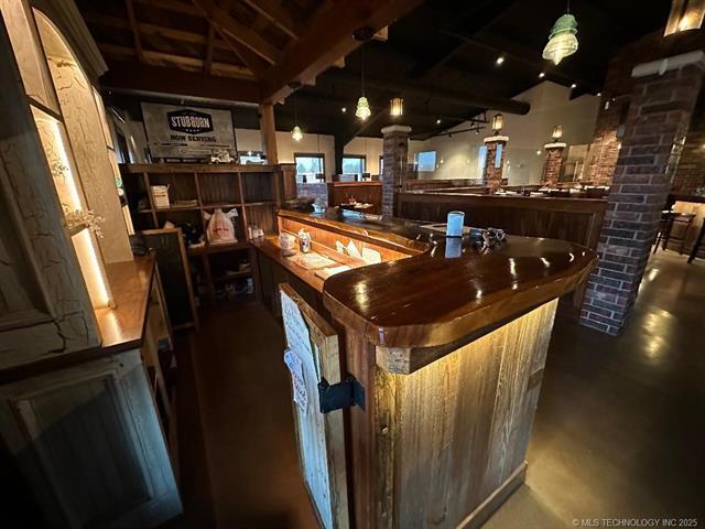 More Photos Of 207 Commerce Dr, Wewoka Restaurant For Sale
