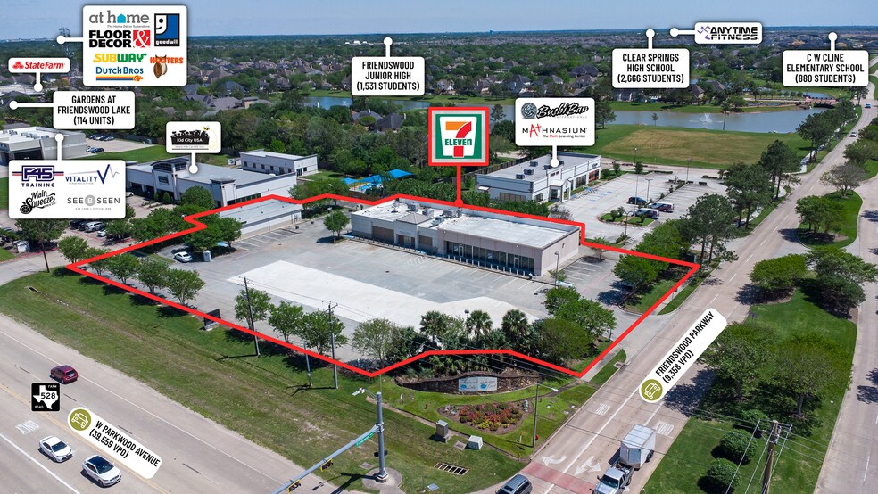 More Photos Of 1651 W Parkwood Ave, Friendswood Freestanding For Sale