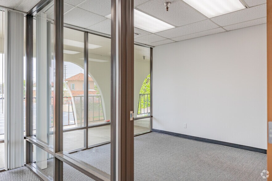 More Photos Of 438 E Katella Ave, Orange Office For Lease