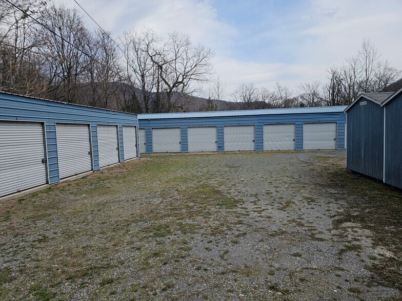 More Photos Of 24503 River rd, Westernport Flex For Sale