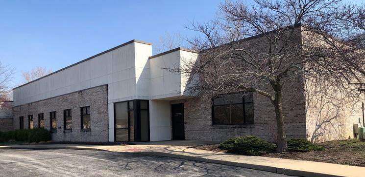 More Photos Of 4000 N Illinois Ln, Swansea Medical For Sale