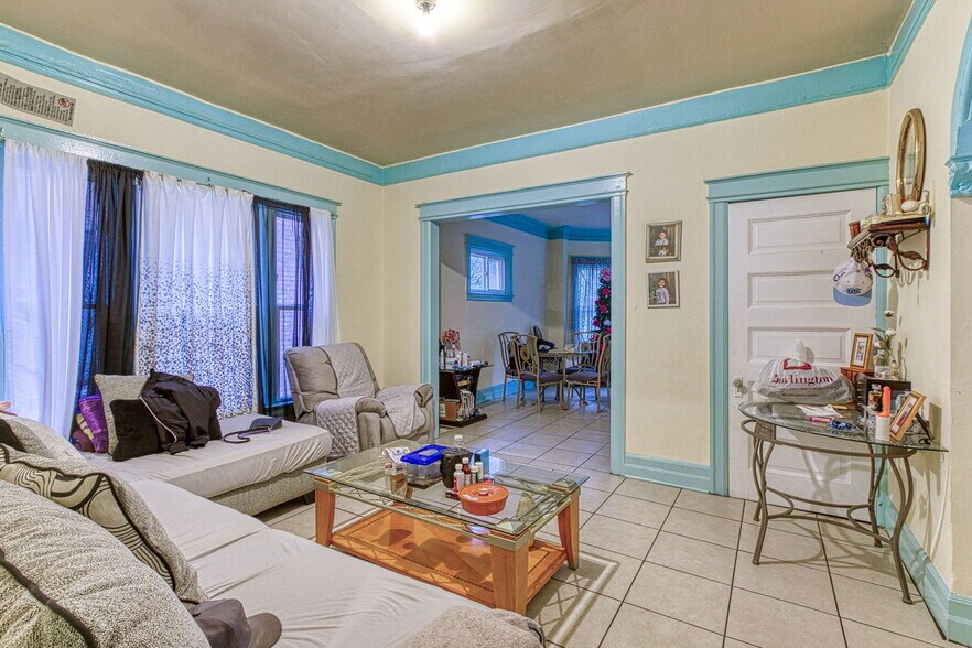 More Photos Of 423 W Grand Blvd, Detroit Apartments For Sale