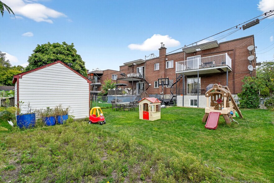 More Photos Of 31 Rue Northview, Montréal-Ouest Multifamily For Sale