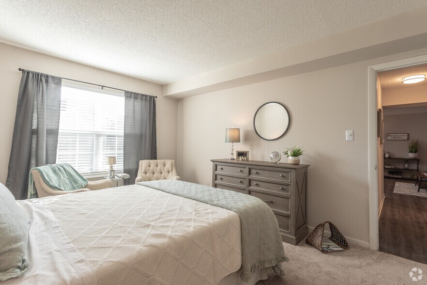 More Photos Of 6139 Edward St, Norfolk Apartments For Sale