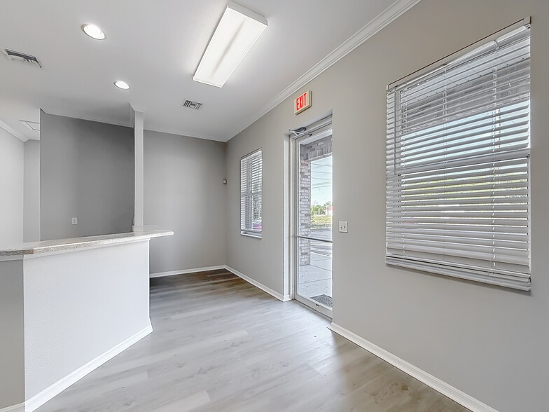 More Photos Of 15151 S US Highway 441, Summerfield Medical For Lease